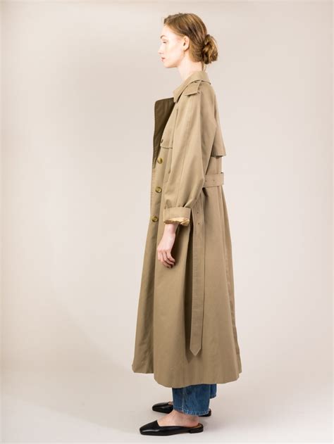 trenchcoat burberry geschichte|burberry trenchcoat vintage.